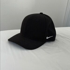 Black SnapBack Nike Cap